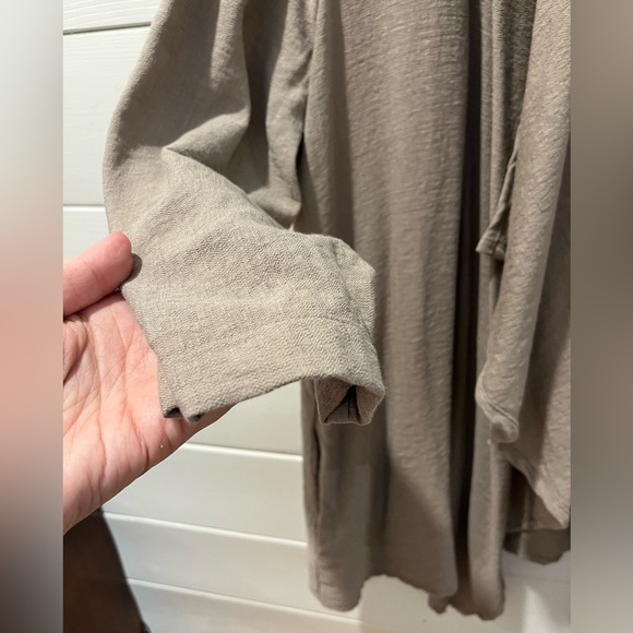 🤎MÉLISSA NEPTON Taupe Drape Front Cardigan – Size XL - Picture 5 of 7